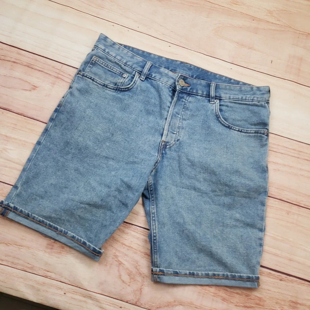 H&M &Denim‎ Shorts Mens 34 Blue Slim Fit Jeans Denim Medium Wash Cuff Button Fly